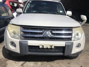 Mitsubishi Pajero V97W