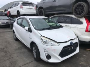 Toyota Aqua NHP10 2015-2017