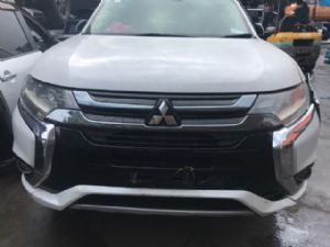 Mitsubishi Outlander GG2W Hybrid